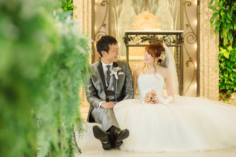 チャペルでご家族と一緒に撮影