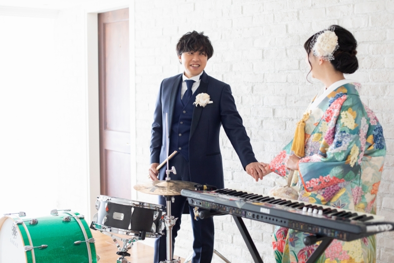 お二人らしい結婚写真