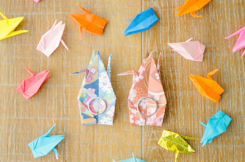 折り鶴のリングピロー