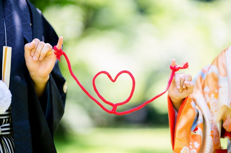 赤い糸をお持ちこみ