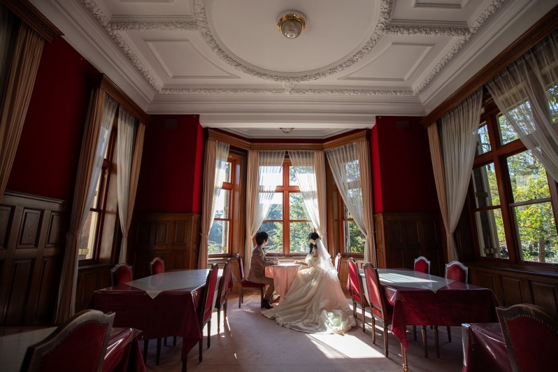 旧古河邸の赤いお部屋