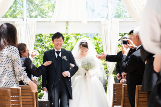 リーズナブルにかわいい写真を撮ってもらい、嬉しかったです。（式当日の出張撮影）