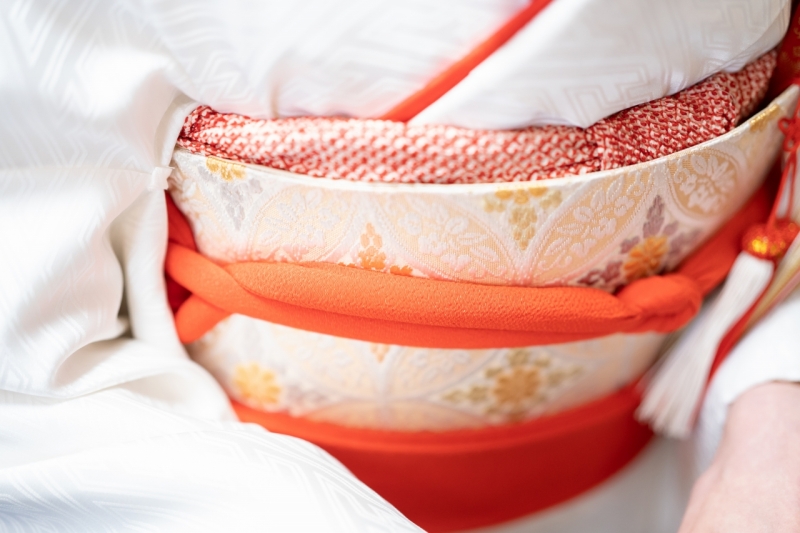 帯をぎゅっとね!