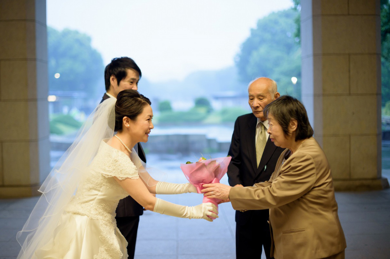 お父さまお母さまに感謝の気持ちをこめて。