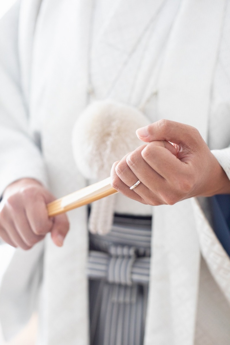 ご新郎様は白の羽織で