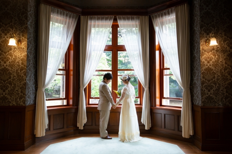 ヴィンテージドレス×トーク帽の最強タッグ