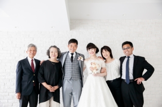 夫と両親たちと一緒に楽しく撮影できたこの思い出こそが本当に大切なものになりました