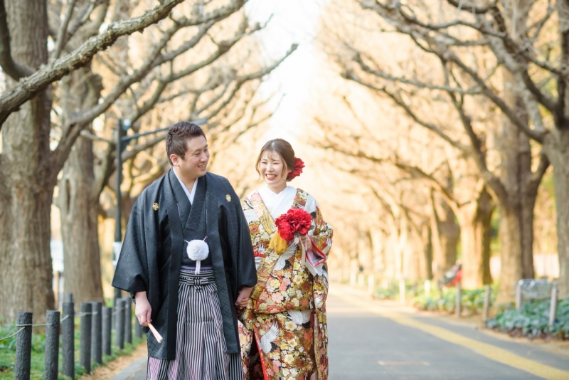 イチョウ並木でロケフォトも