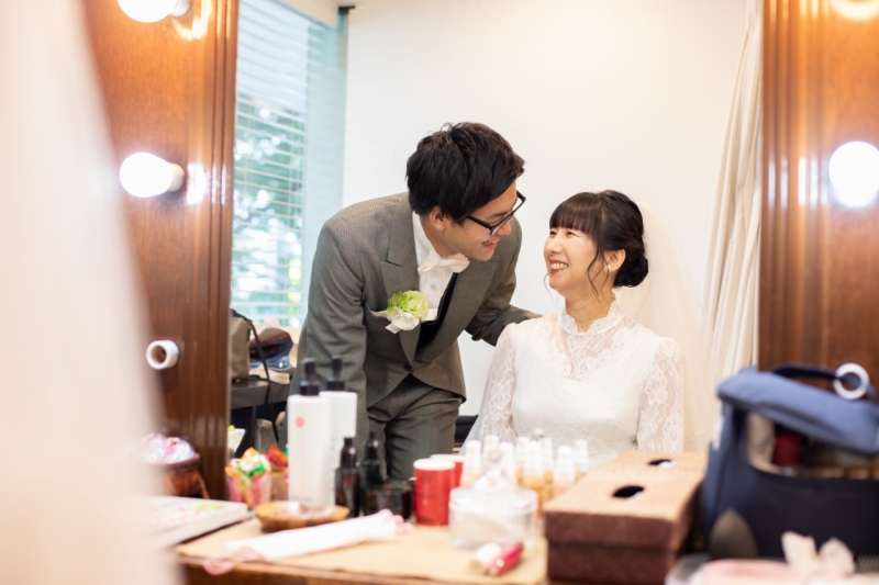 ヘアメイクシーンから撮影開始