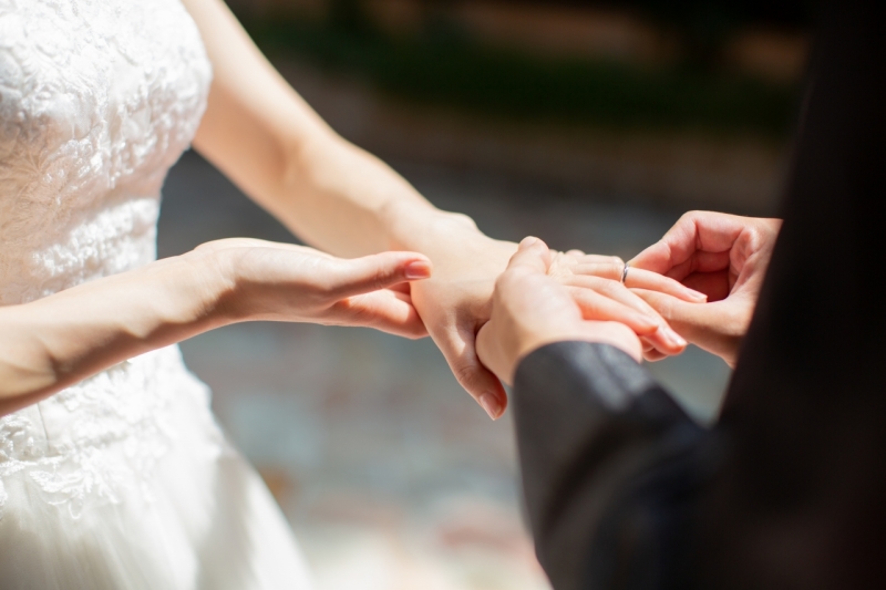 指輪交換シーンも