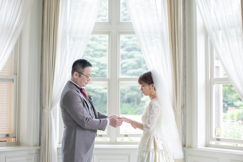 お部屋を変えて指輪交換も