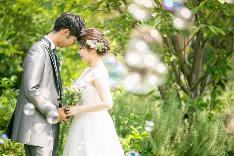 シャボン玉を飛ばしてロマンチックに