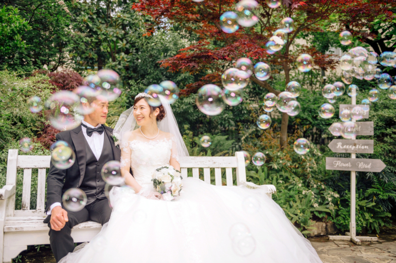 広いお庭のあるチャペル