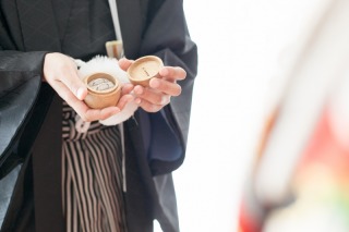 写真の苦手な私達がアルバムの中では笑顔がいっぱいで、とても素敵な記念に。