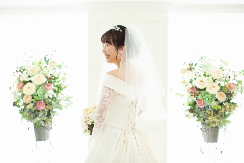 美しい見返りショット