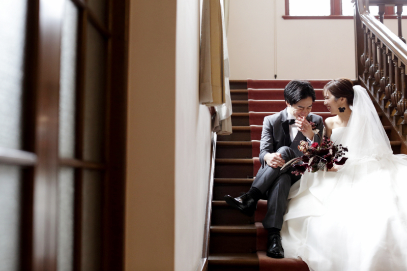 黒をアクセントにしたブーケで