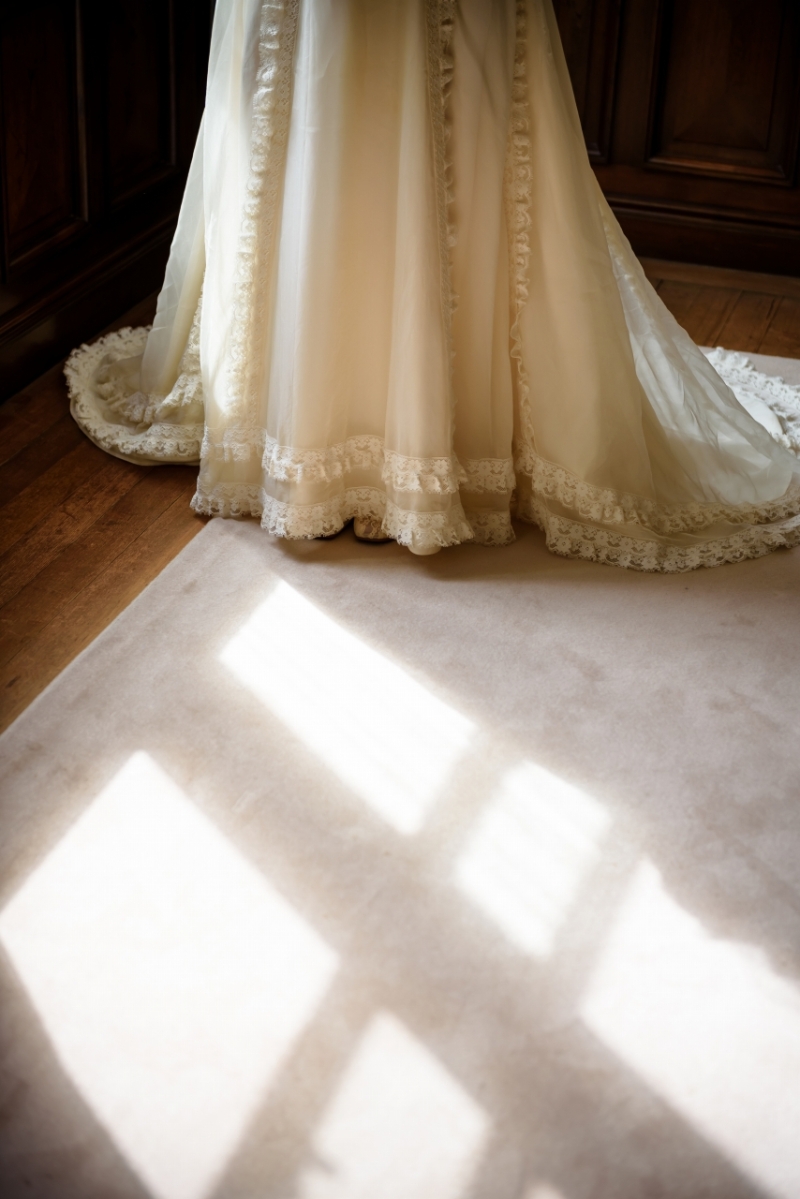 レースが素敵なドレス