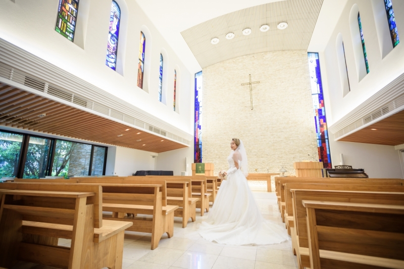 広いチャペルをふたりじめ