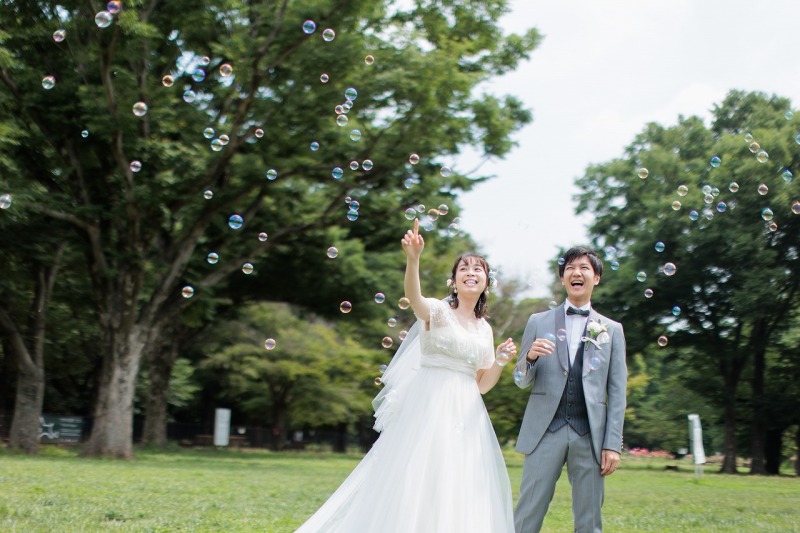 シャボン玉をとばして