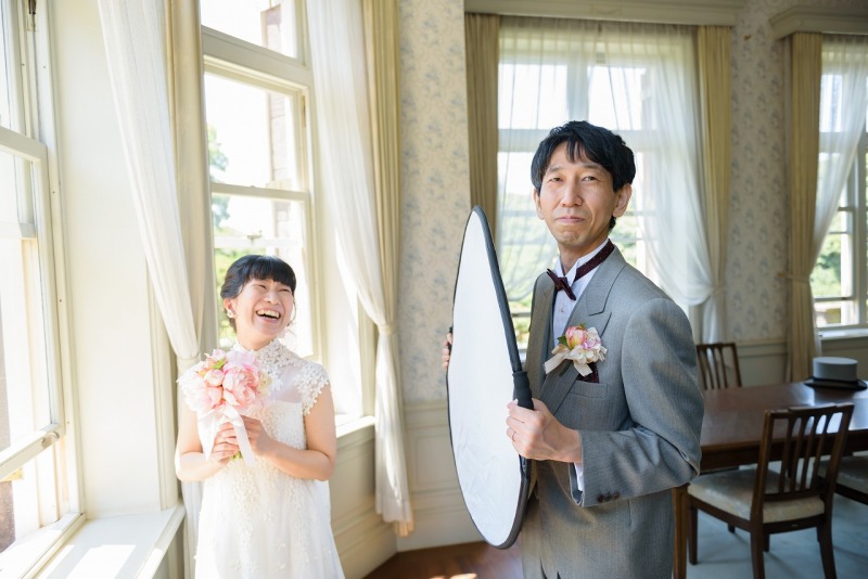 ご新郎様にお手伝い