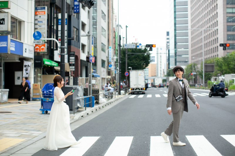 街中での撮影も素敵。