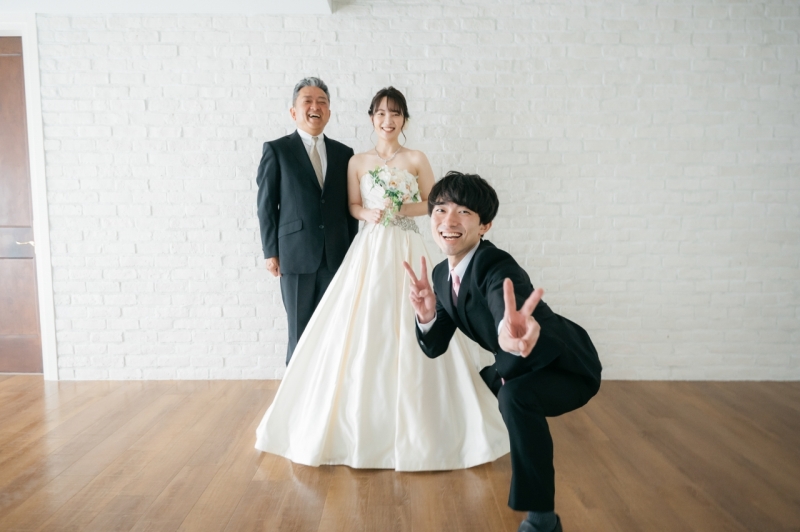 家族の楽しい記念撮影