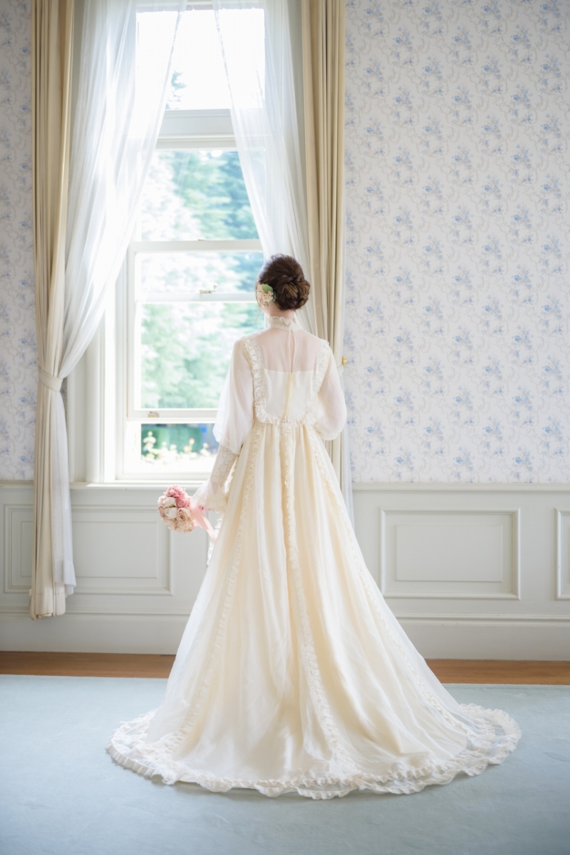 凛とした後ろ姿