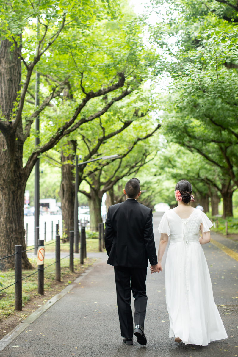 いつものデートのように歩きながら
