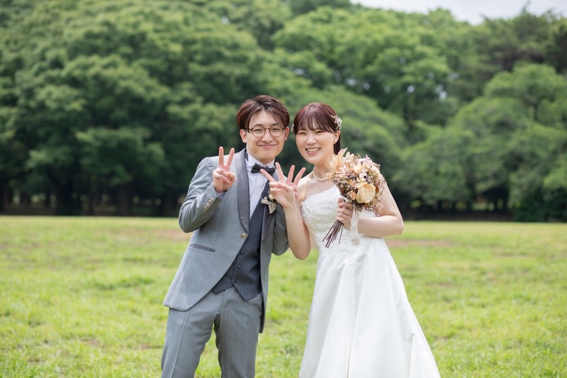 ラストカットはピースサインで