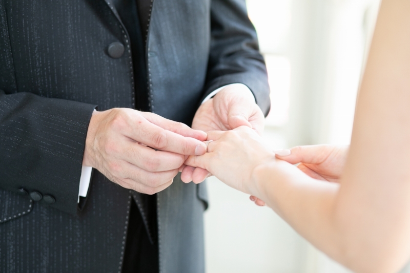 指輪交換のシーンもしっかりと