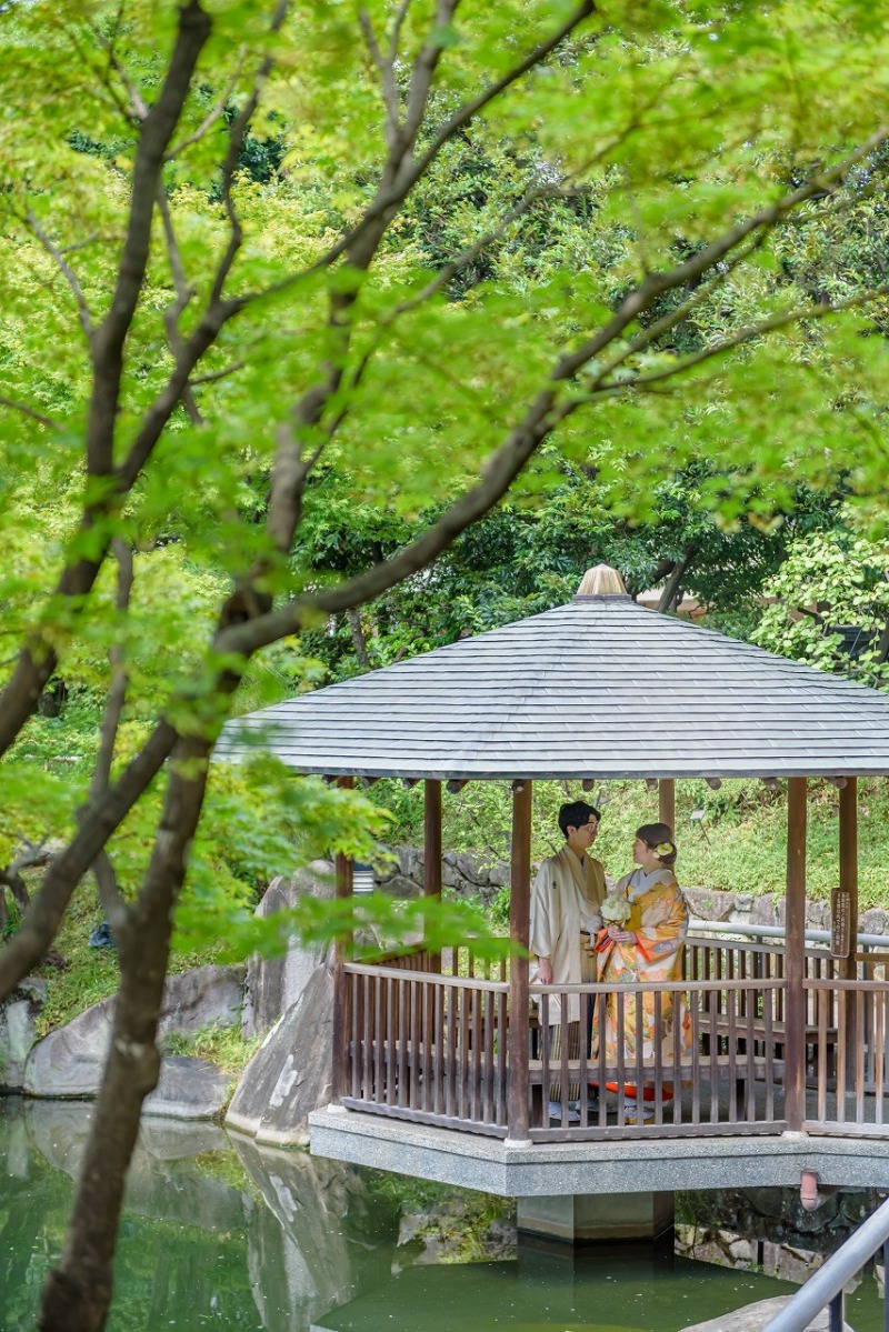 黄色の色打掛が映えます