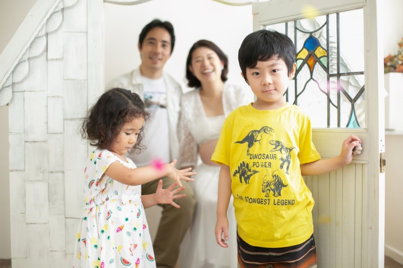 白いかわいいお家で。