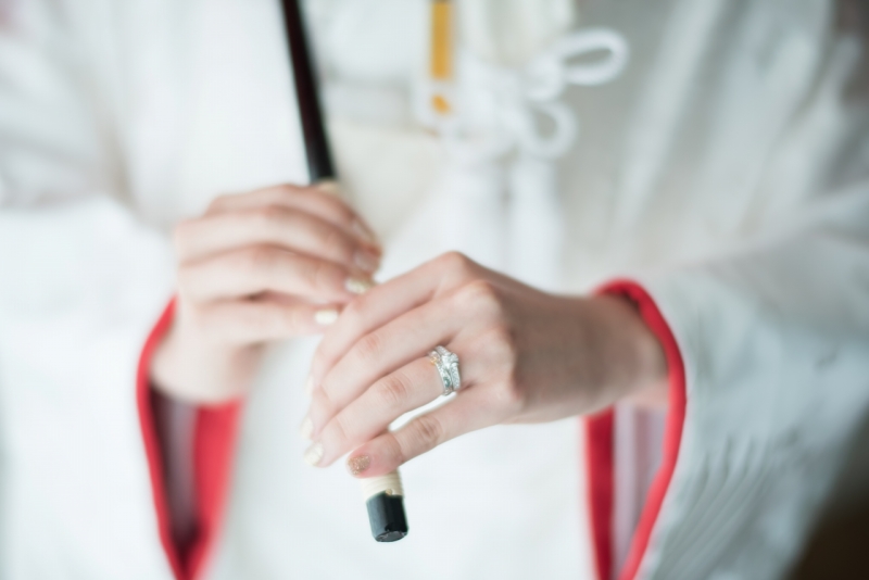 白無垢に赤がポイント