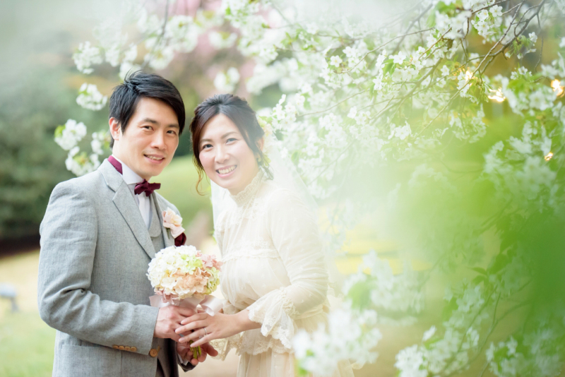 手前の桜をぼかしてロマンチックに