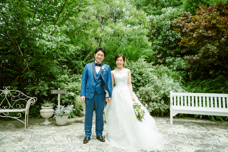 広いお庭に移動して