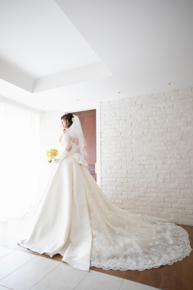 バックスタイルが素敵なドレス！