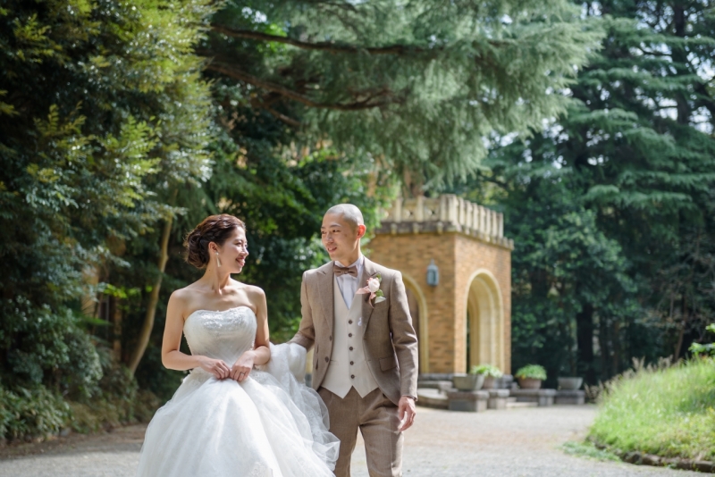 緑に囲まれた洋館