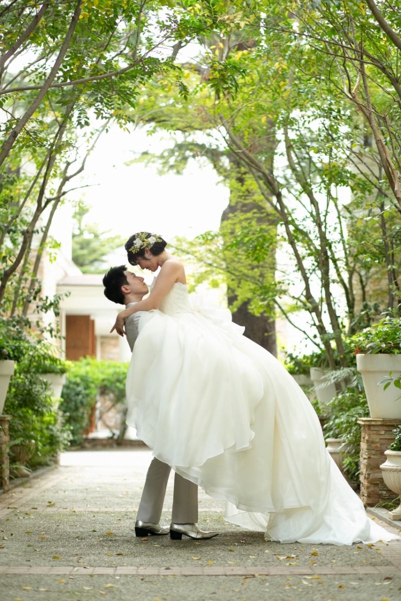 お庭で抱き上げショット