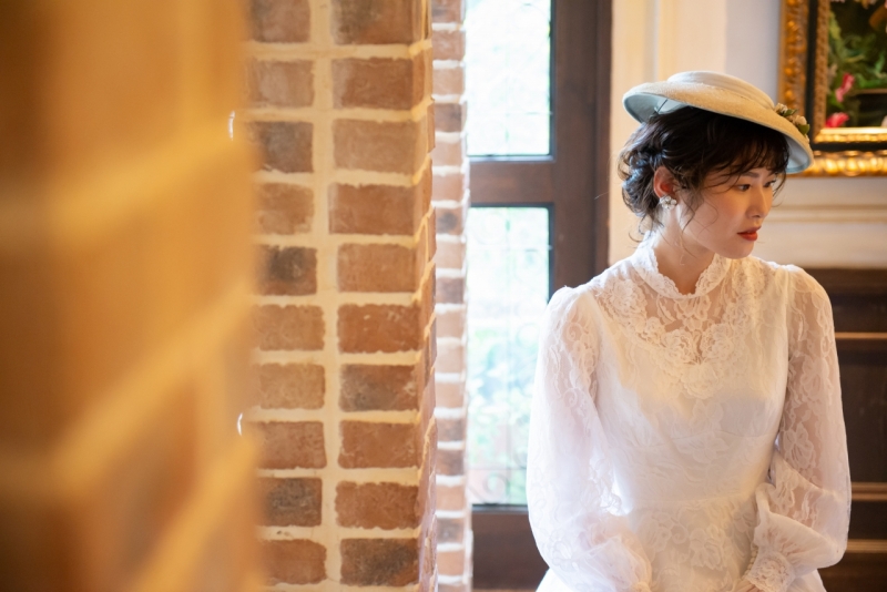 ベールからアンティークハットにチェンジ