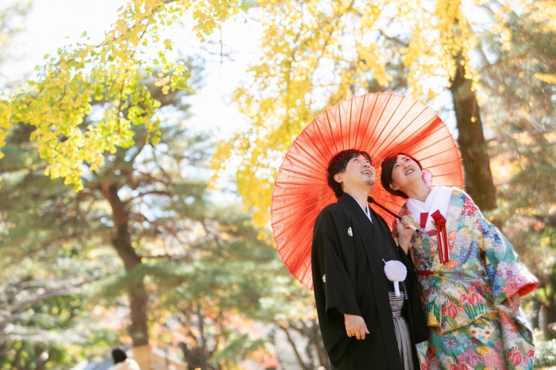 赤の和傘をプラスして