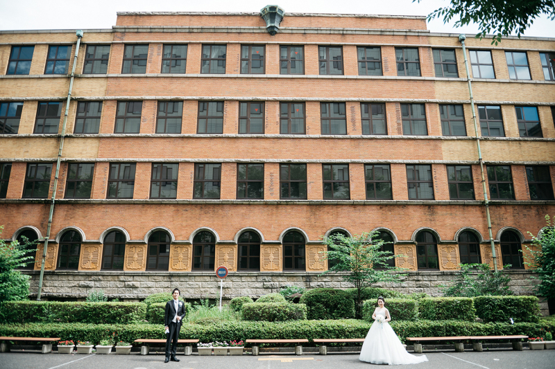 母校に移動してロケーション撮影開始!