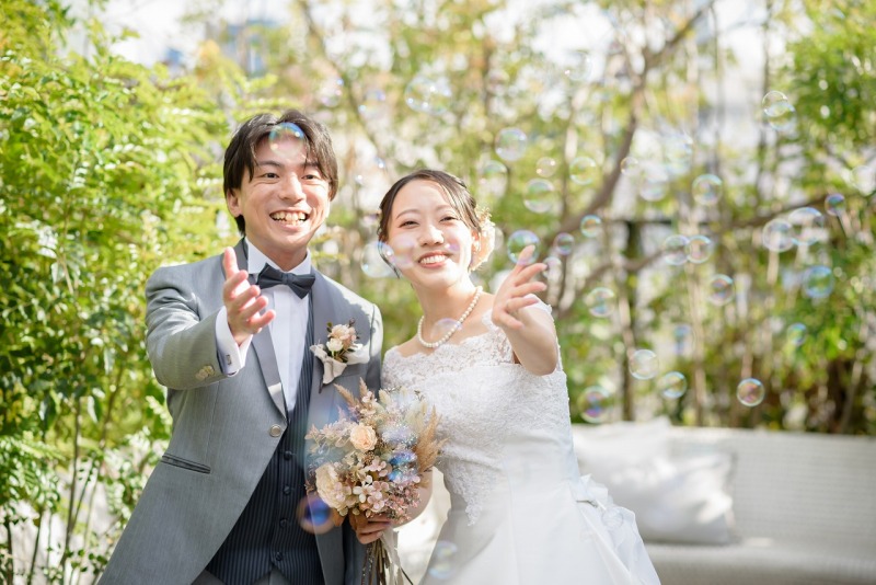 シャボン玉を飛ばして