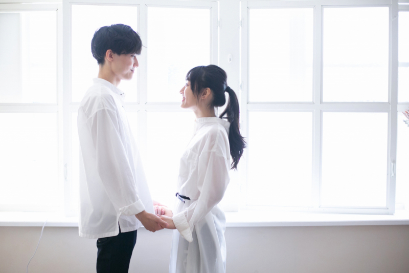 外光がたっぷり入る明るいスタジオ