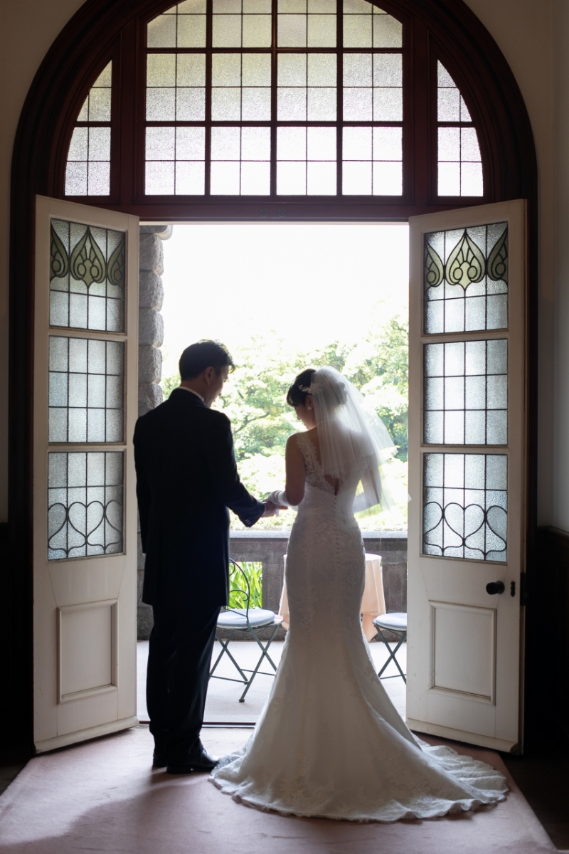 洋館らしい扉の前で