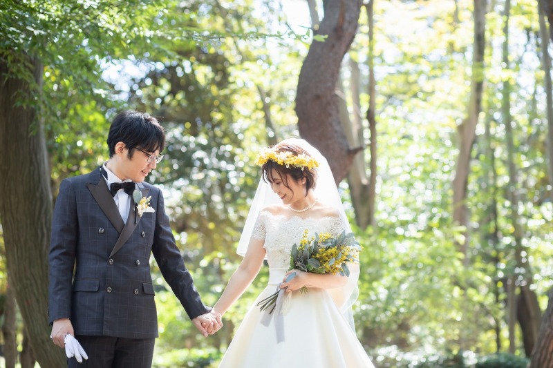 手つなぎポーズ