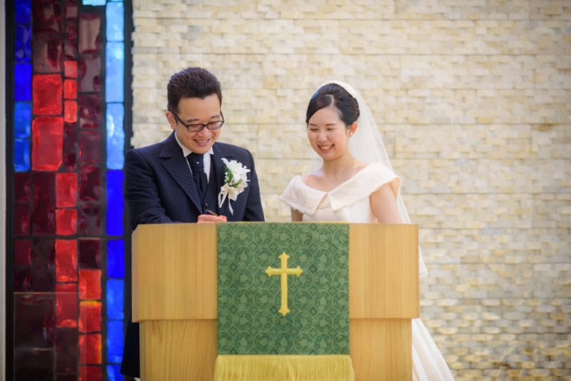 署名シーンも！