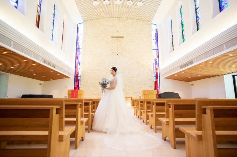 ステンドグラスが素敵なチャペル