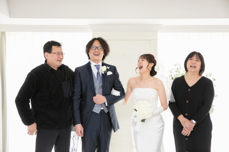 ご家族と一緒に記念写真。