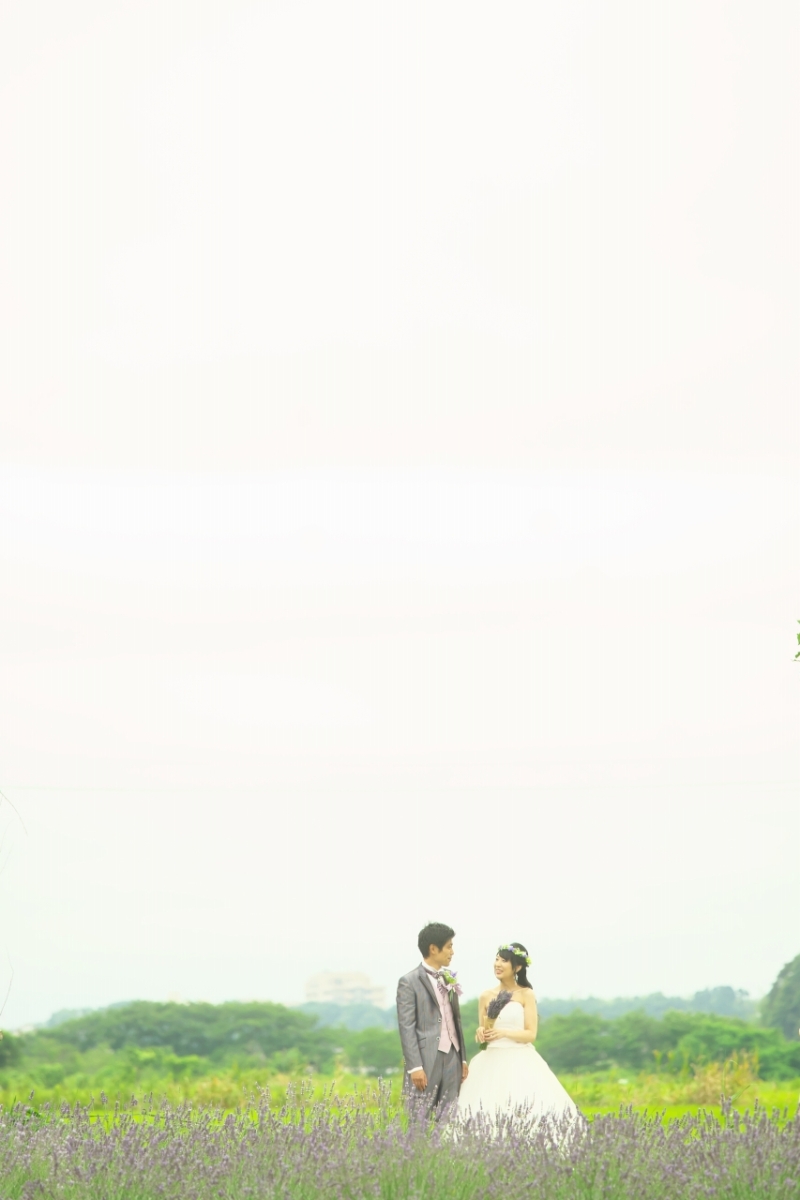 広い広い空の下