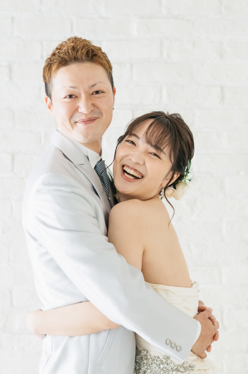 ぎゅっと抱きあって